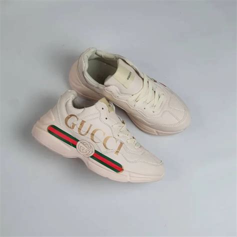 harga sepatu gucci italy|sepatu gucci putih.